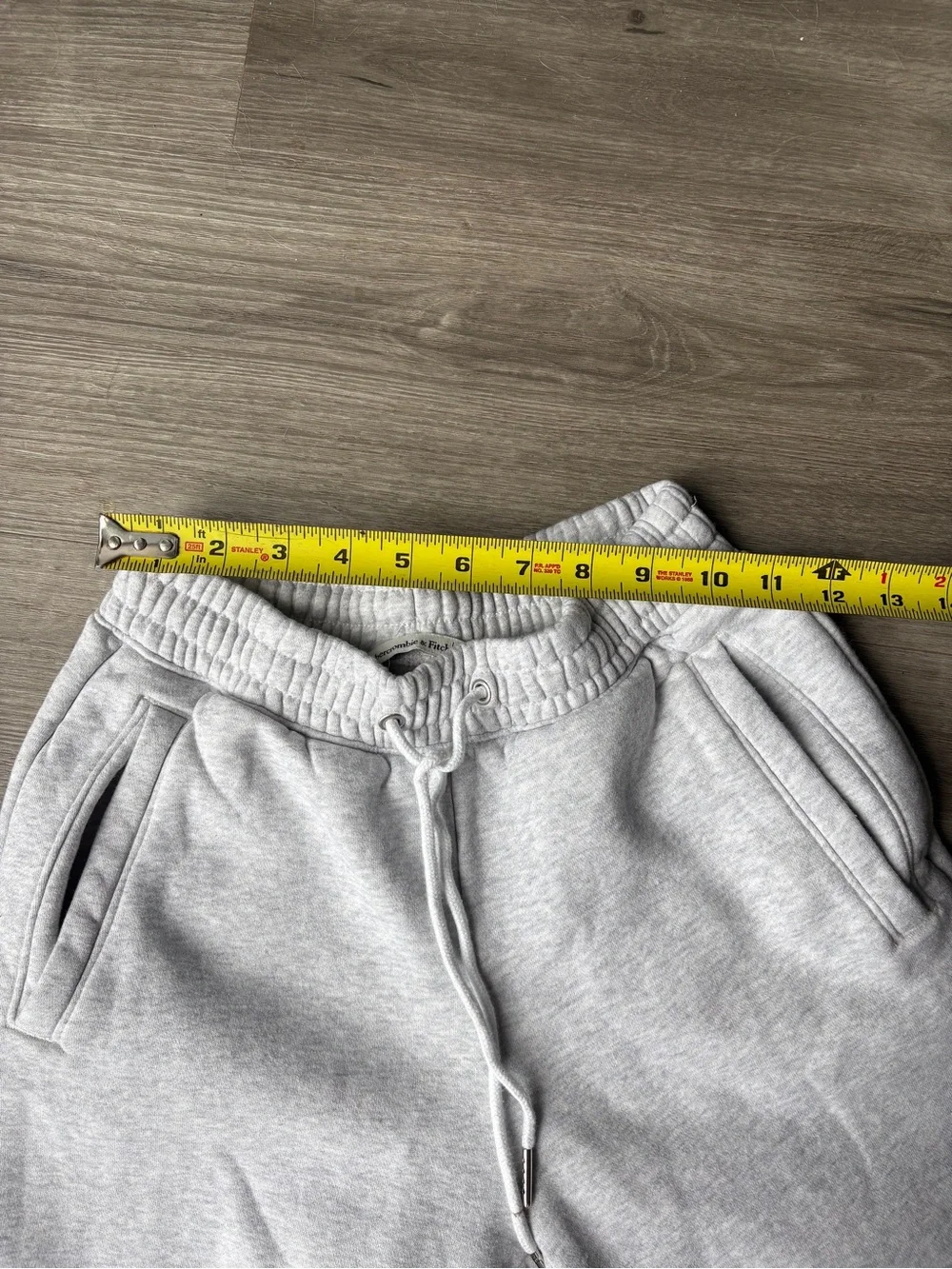 Abercrombie & Fitch Sunday Sweatpant Fleece Joggers Light Grey - Picture 10 of 11